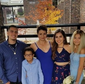 Meet your Posher, Marisol